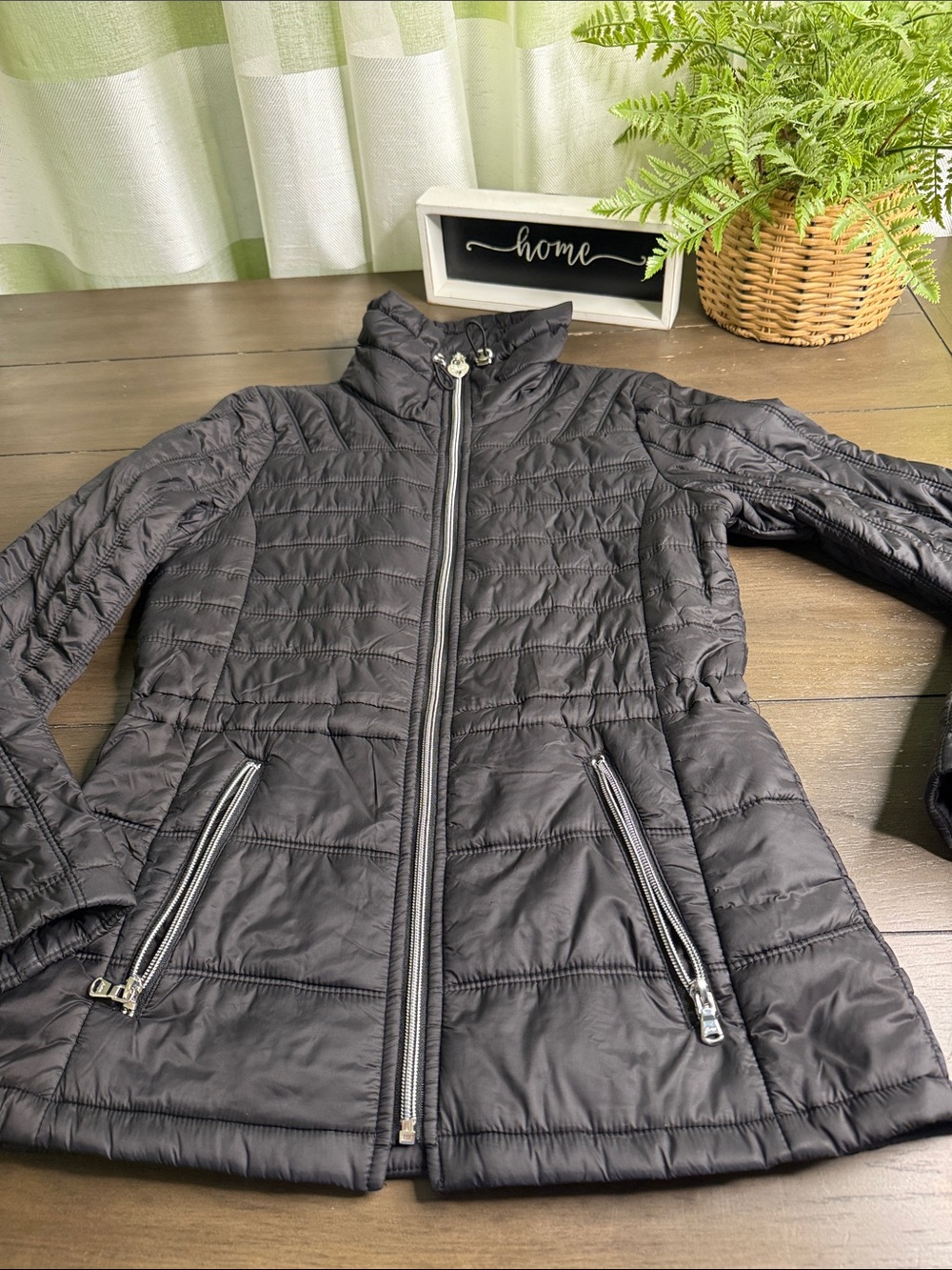 Guess Black Quilted Zip-Front Puffer Jacket